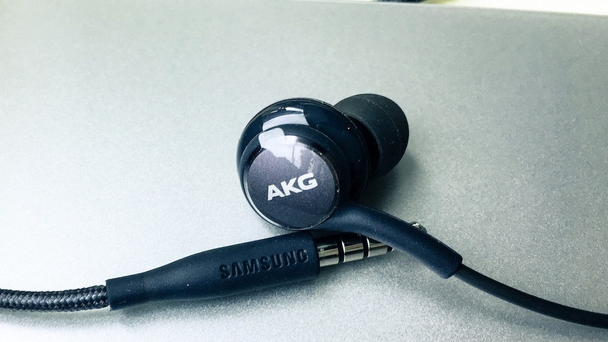 Samsung Galaxy Buds Review 2022 - Why These ROCK