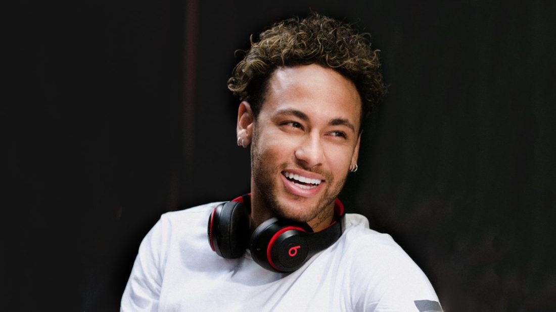 Neymar wearing his custom Beats Studio 3 Wireless 