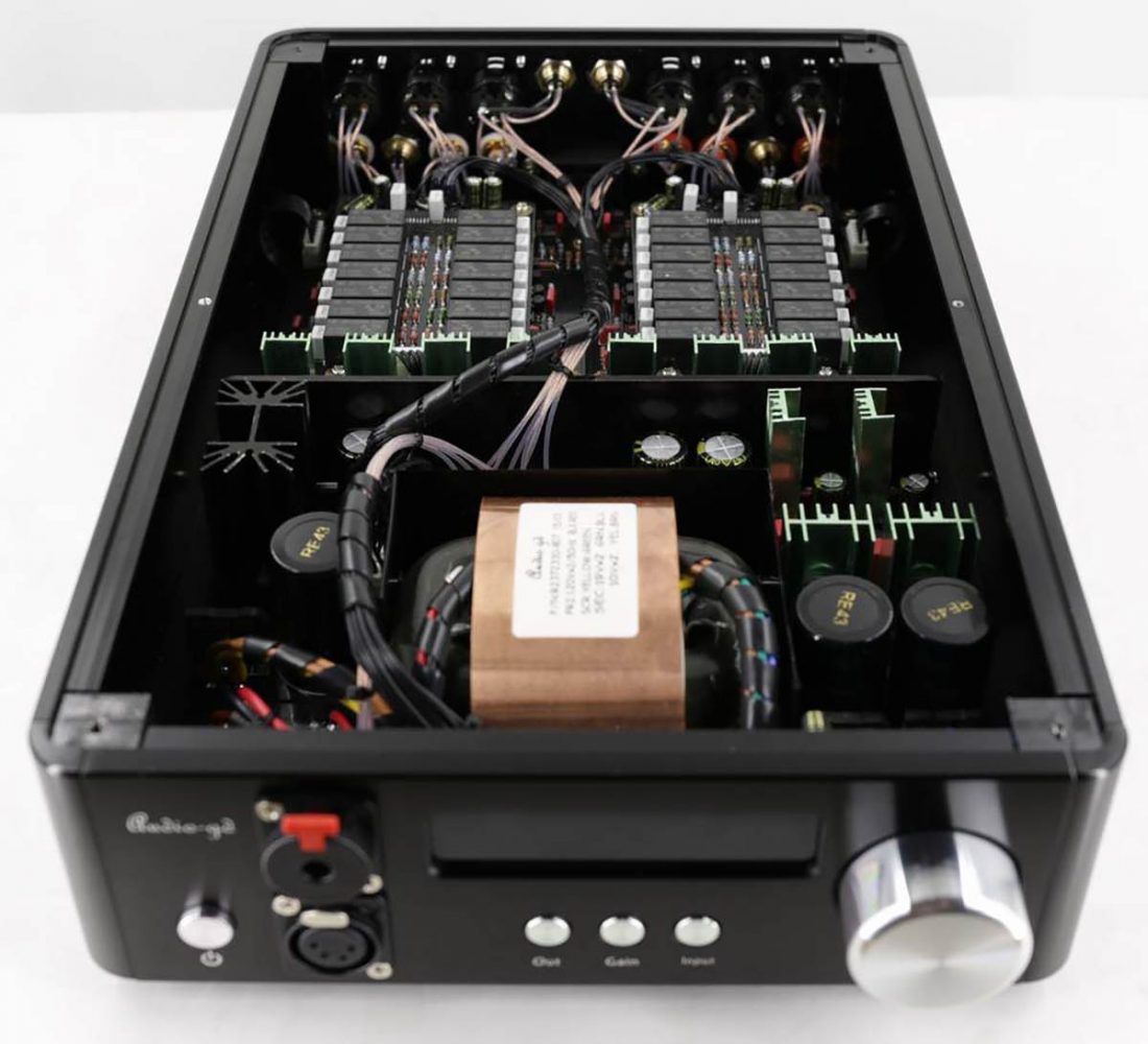 The inner workings of the Audio-gd NFB-1AMP