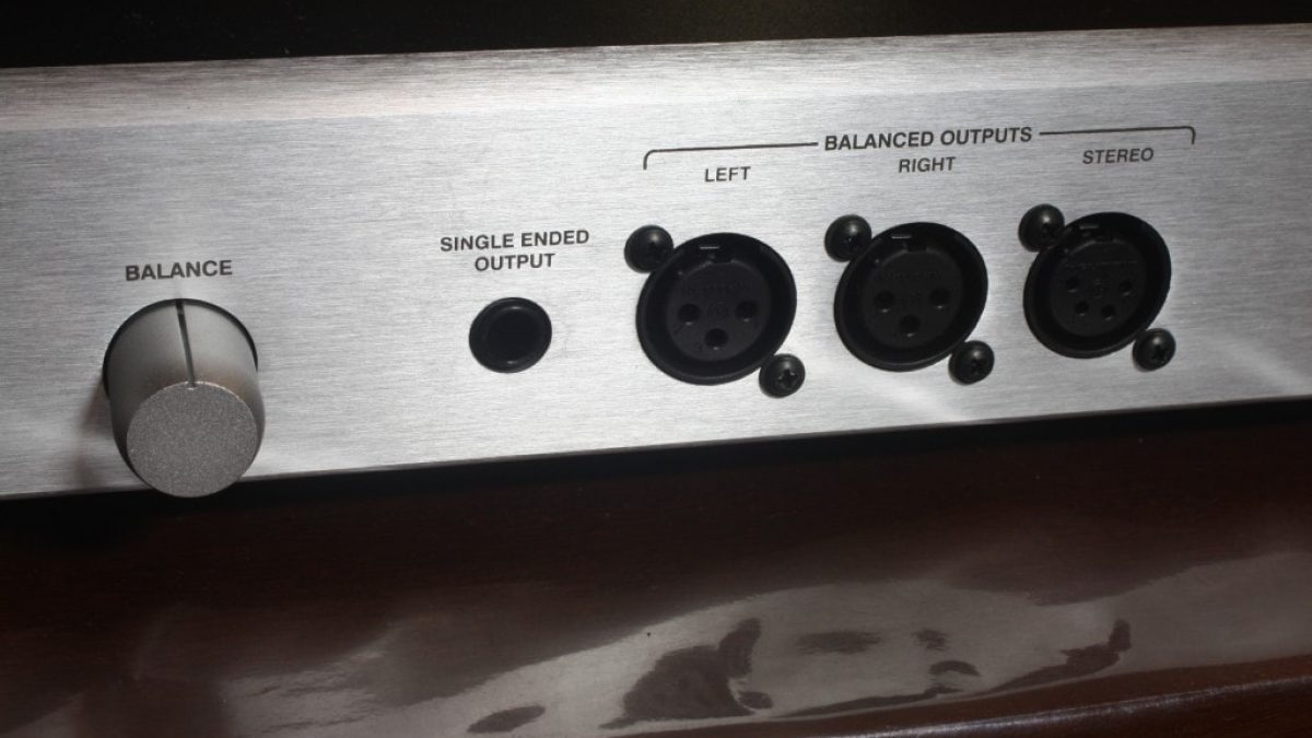 Balanced Vs Unbalanced Audio Connections Headphonesty