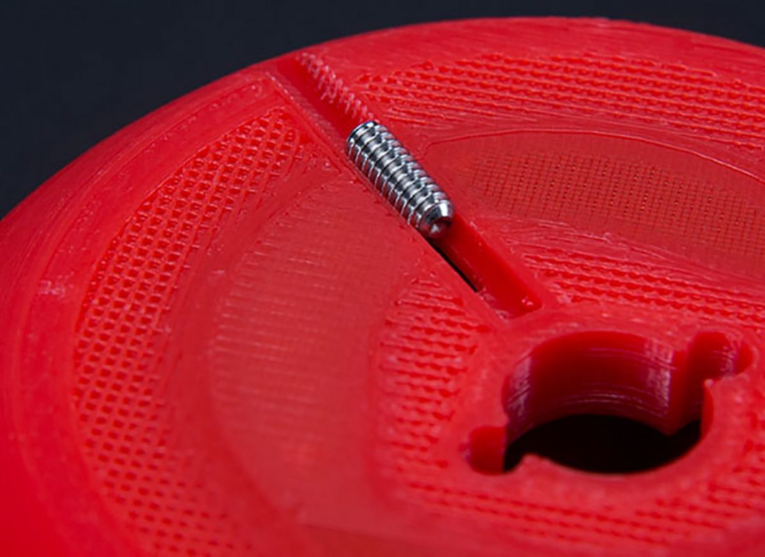 The 3D printed port vent inside the Alpha Dog from Headfonics.