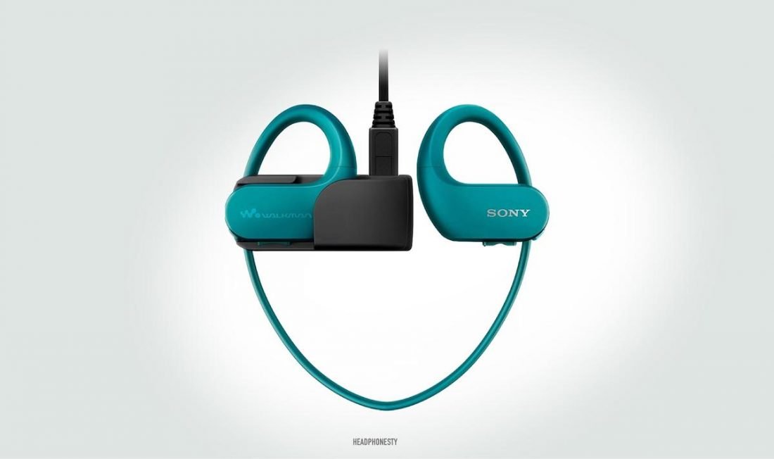 Sony NWWS413LM 's proprietary charging clip
