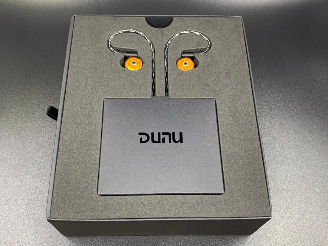 DUNU DK-2001 makes its first appearance