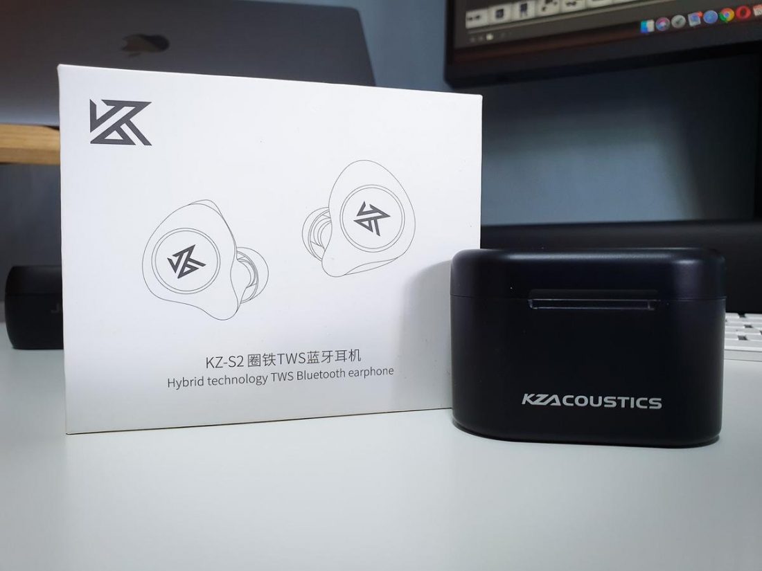 KZ S2 and its packaging