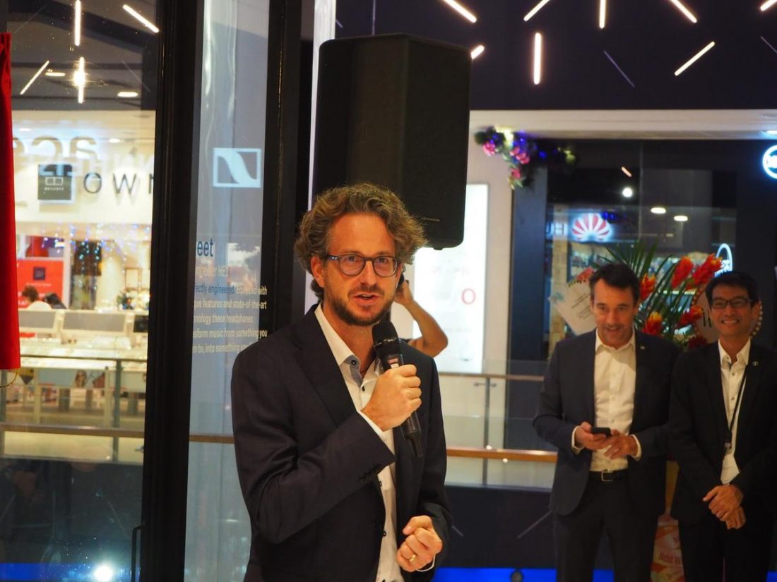 My pleasure to witness the grand opening of Sennheiser HE-1 experience centre in Singapore with presence of Mr. Daniel Sennheiser, CEO of Sennheiser.