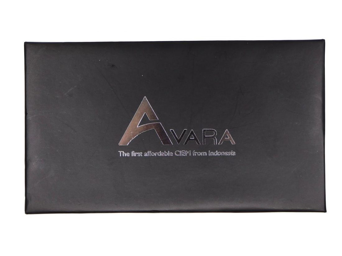 The box for Avara AV3