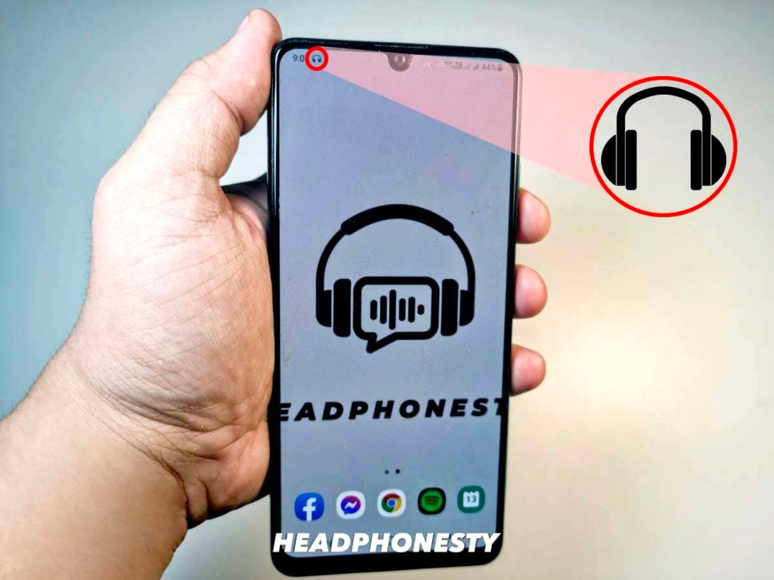 Headphone icon in an Android phone