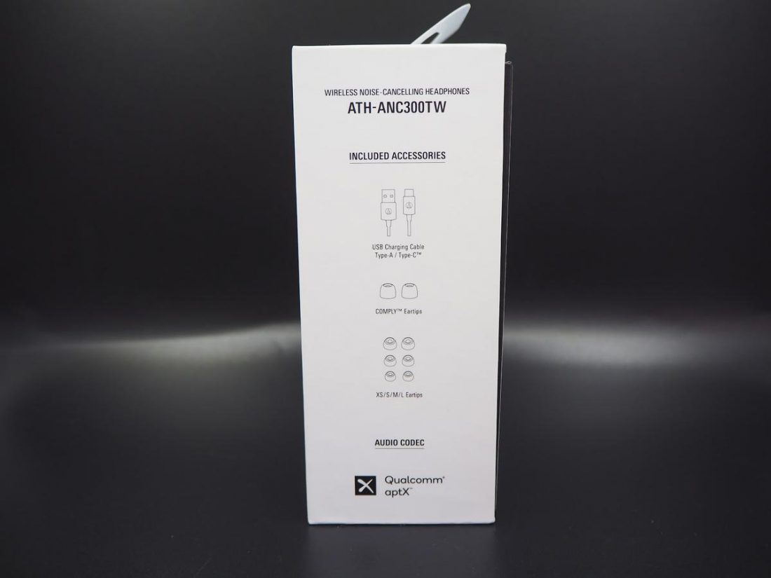 Users can find out what is in the box from the packaging.