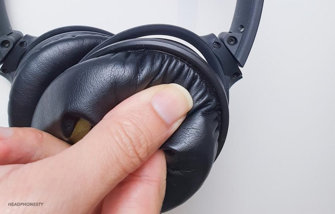exhaust journalist hair How to Easily Replace Bose QC35 Earpads (Works for Other Bose Headphones) -  Headphonesty