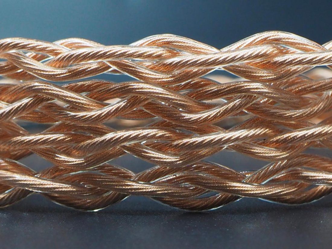 The neat braiding of Spring 2's stock cable