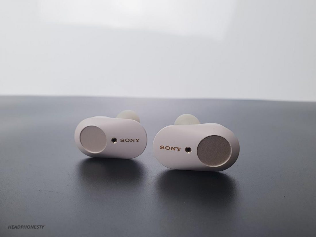 The earbuds of the Sony WF-1000XM3