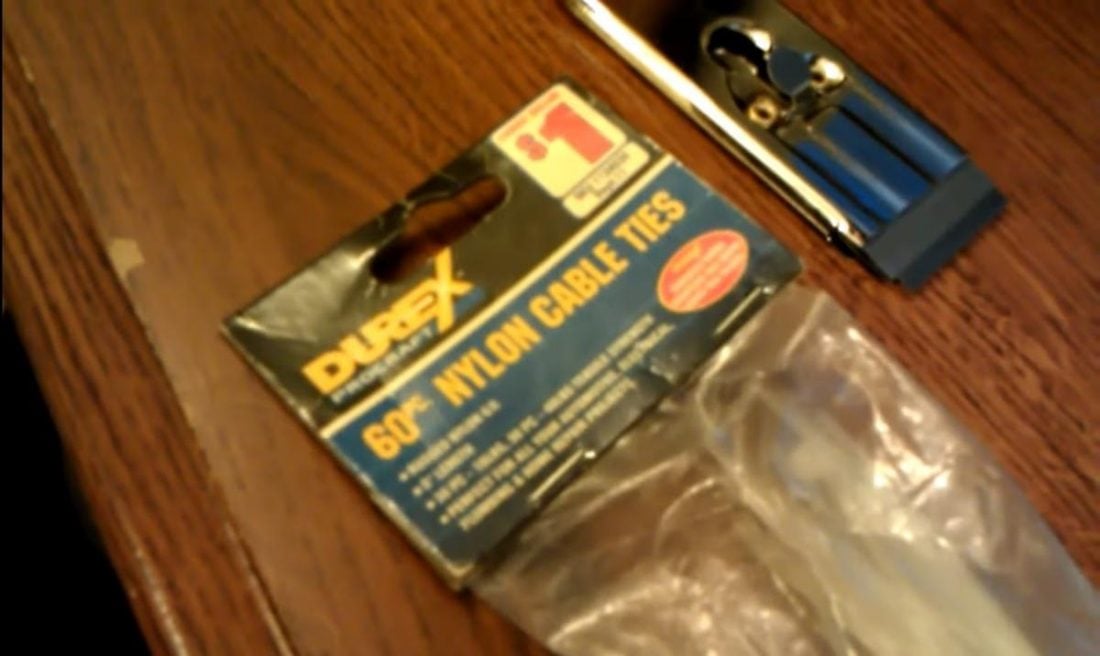 A pack of cable ties and a razor for cutting. (From: Youtube/Lowery02)