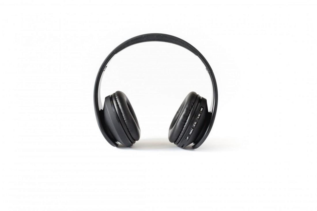 Standard headphones form factor (From: Pxhere)