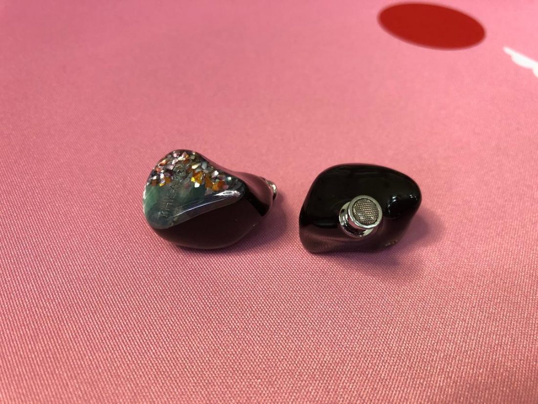 The faceplates may resemble butterfly wings, but these IEMs roar like lions.