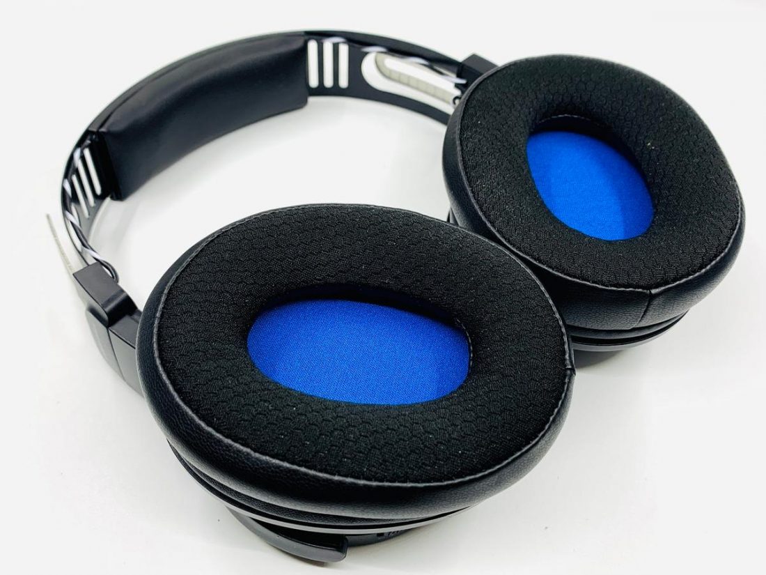 The hybrid ear pads of the ATH-G1 series
