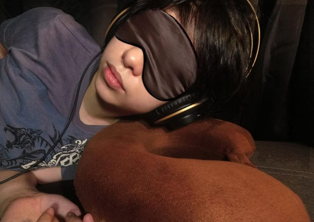 How to use Travel Pillow when sleeping with headphones