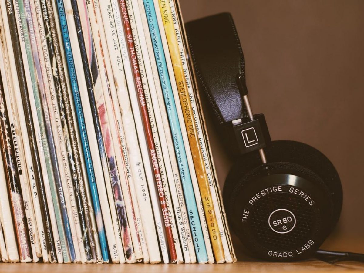 Vinyl vs. Digital: Which Is Better? - Headphonesty
