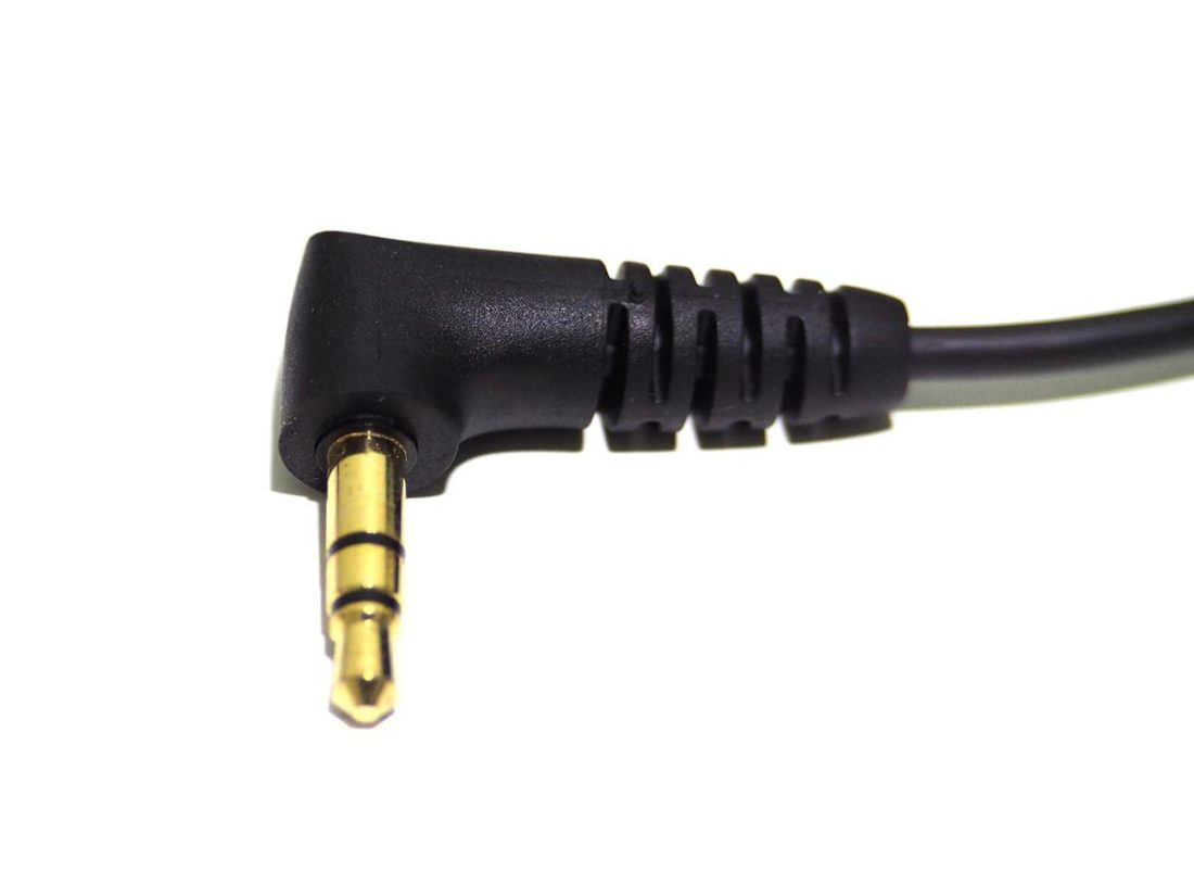 The stock cable is terminated with a 3.5mm unbalanced jack.