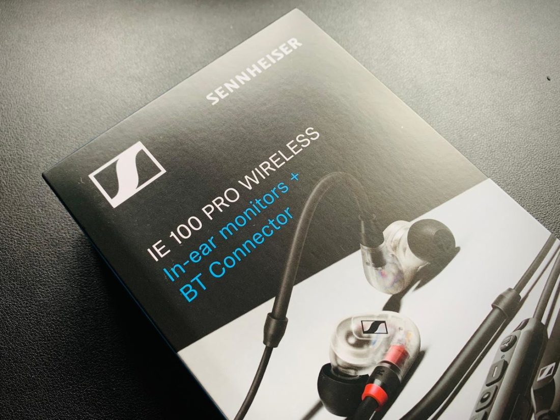 The IE 100 PRO wireless come in a box with a similar design as other IEMs in the IE series, such as IE 400 PRO.
