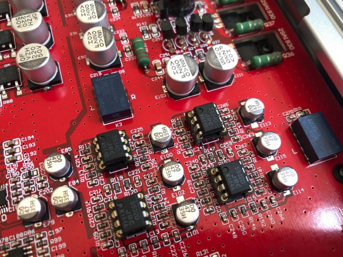 The spare IC Opamps sure don't look as impressive as the discrete V6 options.