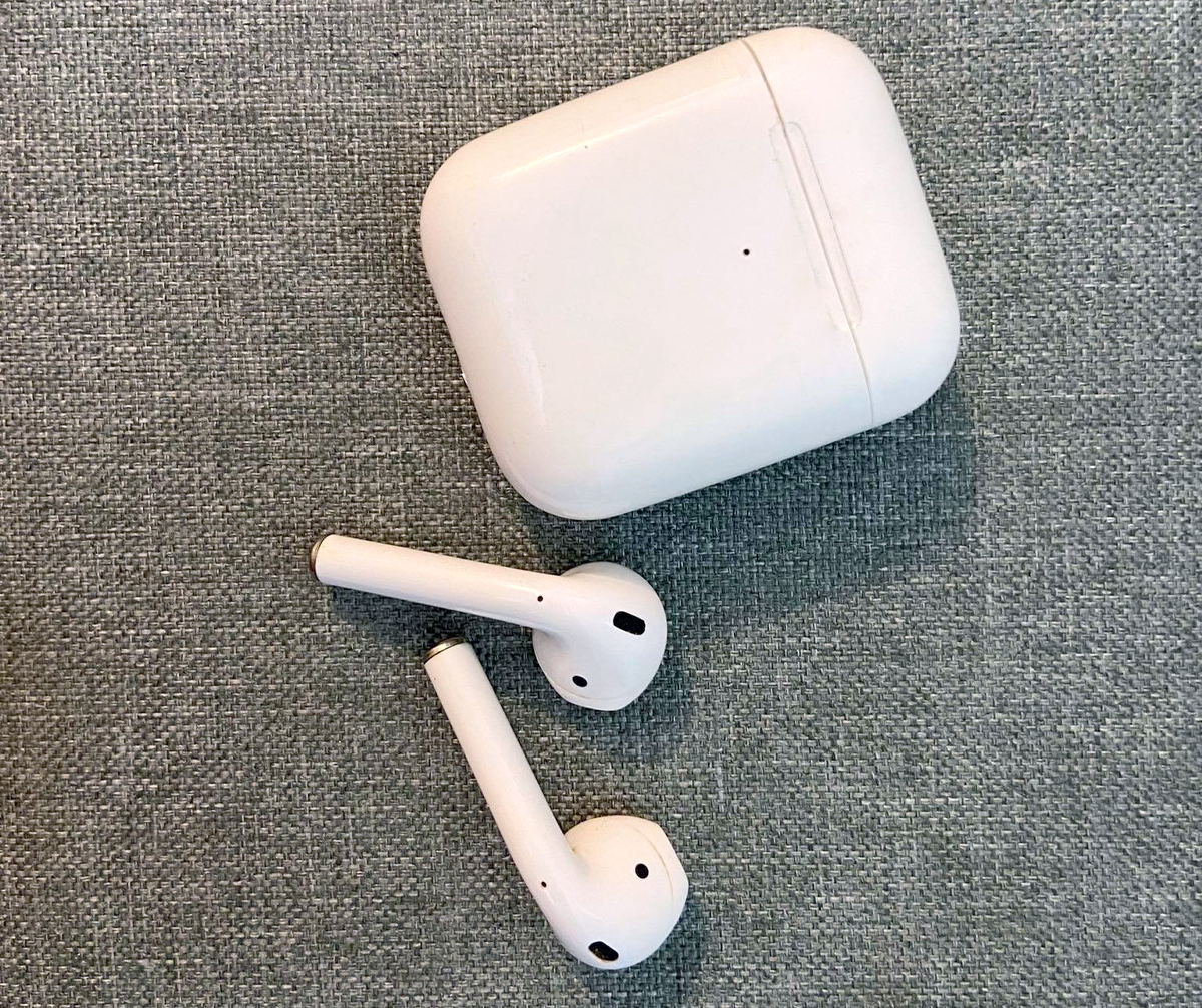 Apple AirPods Gen 2 with charging case