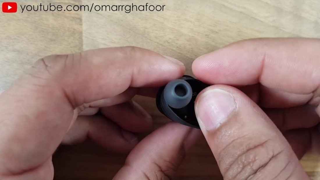 Reattaching the rubber cover back to the Gear IconX earpiece (From: Omarr Ghafoor/Youtube) https://www.youtube.com/watch?v=IUy4wLC3Lr0