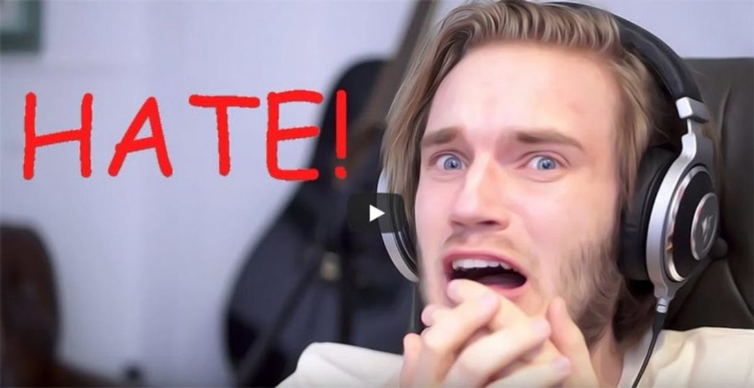 READING MEAN COMMENTS. - (Fridays With PewDiePie - Part 78)(From: PewDiePie/YouTube.com) www.youtube.com/watch?v=5163pfq4xAg&t=40s