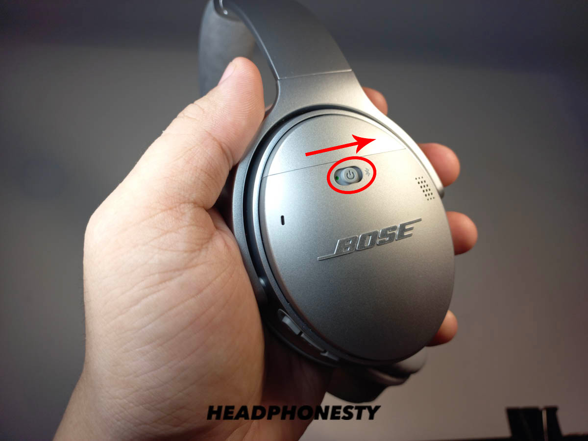 Turn Bose headphones to pairing mode