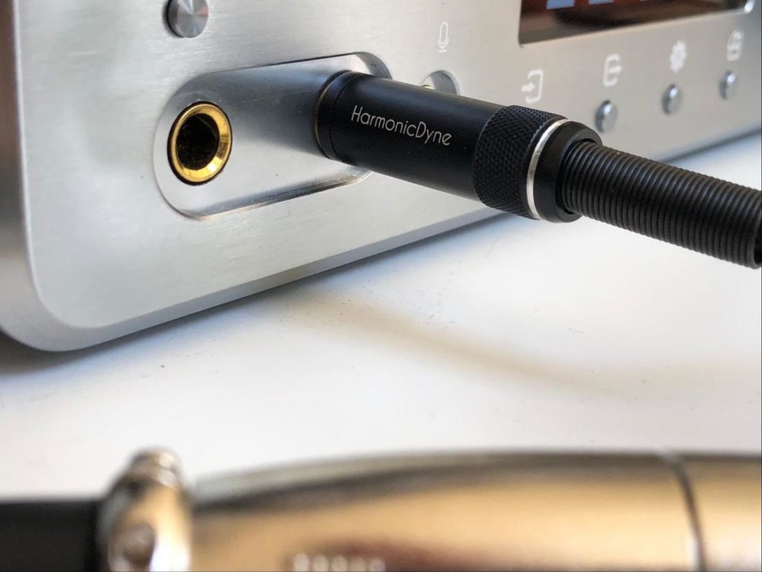 The Poseidon sound great plugged into a Burson Conductor amplifier.