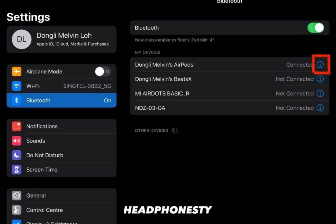 Entering the additional settings menu for your AirPods.