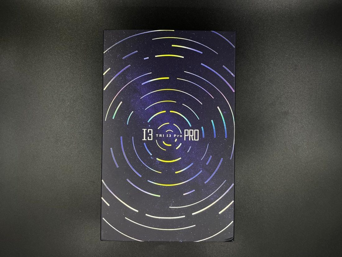 The I3 Pro packaging has a fancy and futuristic galaxy-like design.