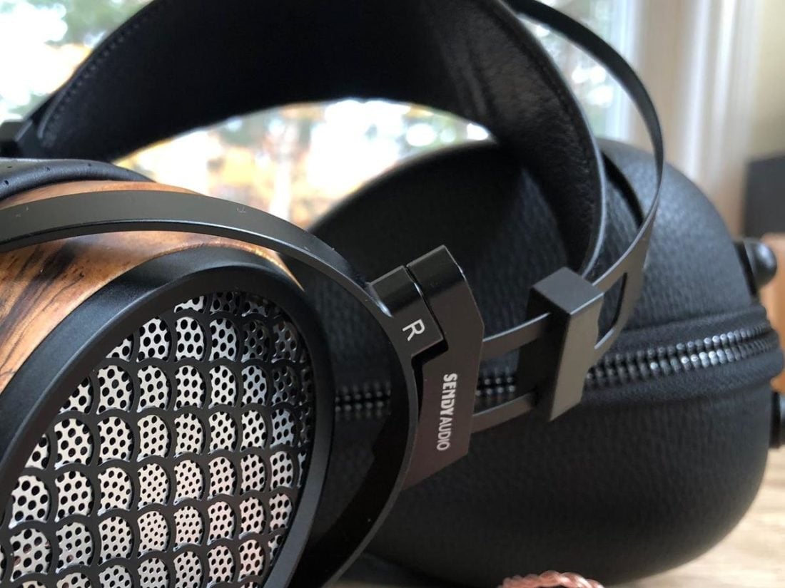 The comfort strap and ear pads offset the weight perfectly.