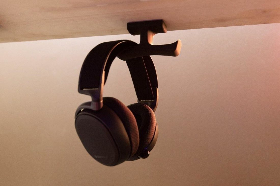 Under desk headphone stand. (From steelseries.com) hanger.https://steelseries.com/gaming-accessories/underdesk-headphone-hanger