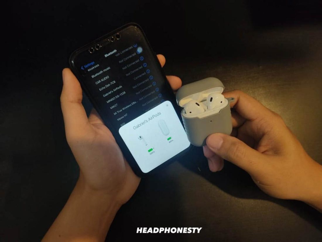 Reconnecting the AirPods on iOS