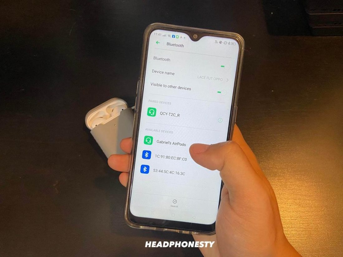 Connecting AirPods to Android device