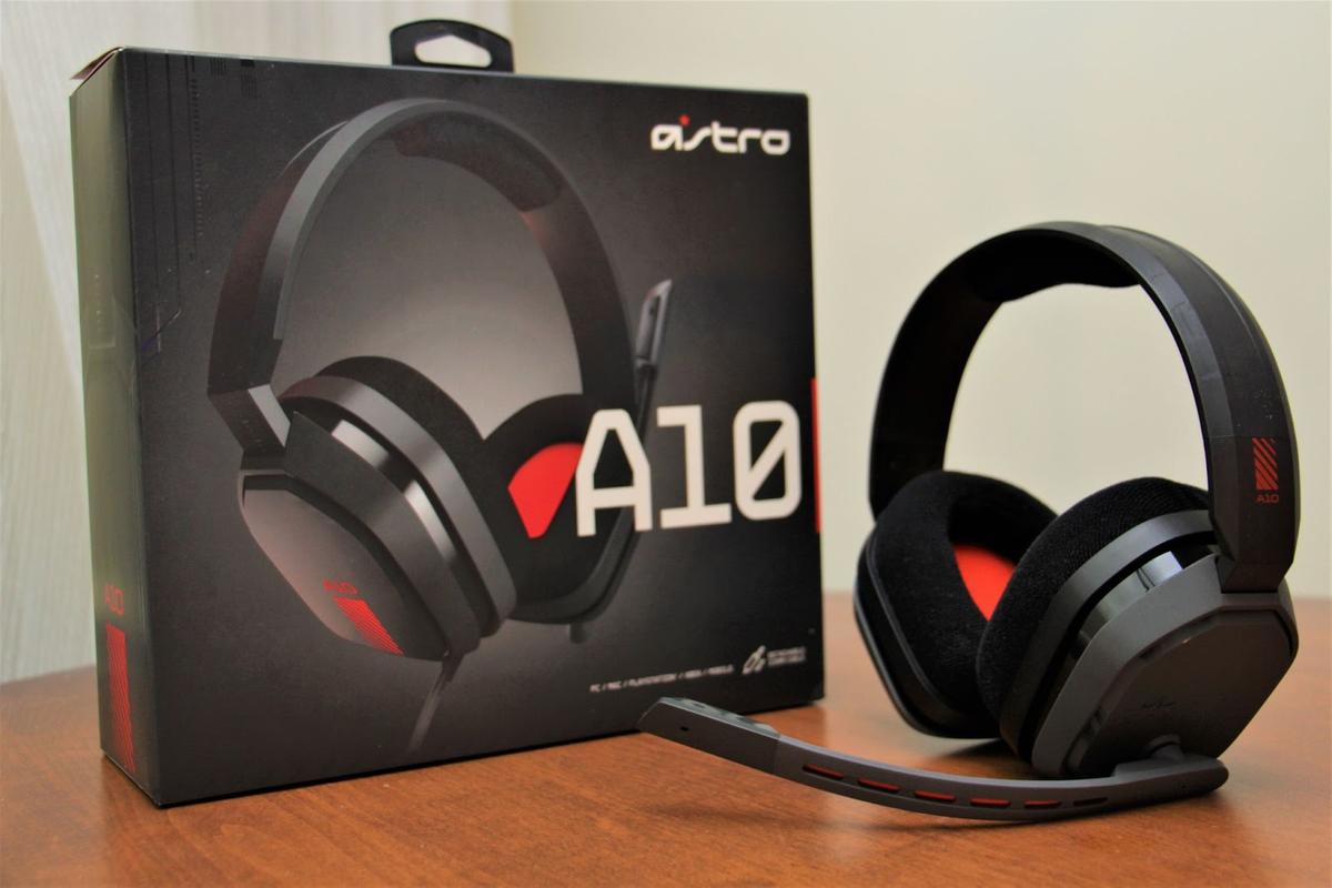 First look at the Astro 10 headset out of the box.
