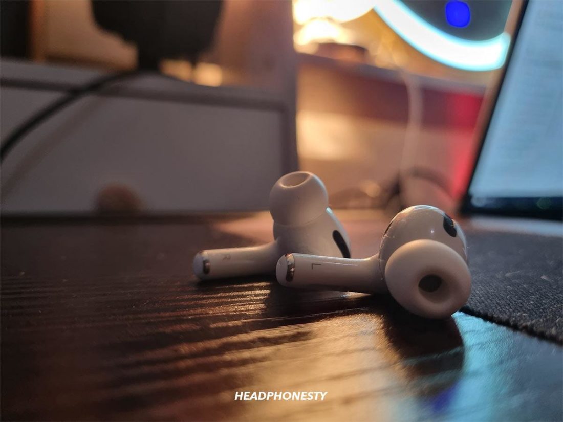 L & R marks on AirPod Pro's stems