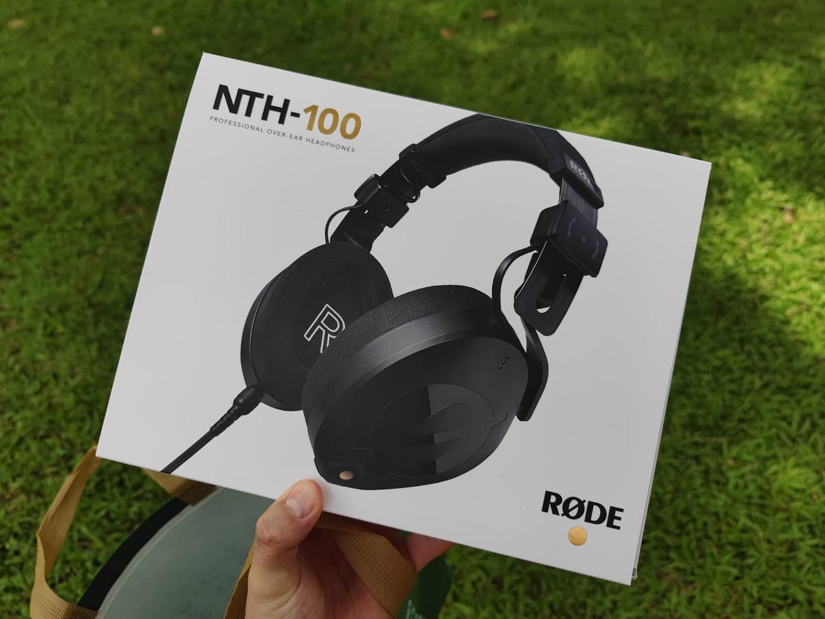 Review: Rode NTH-100 - A Professional Videographer's Workhorse ...