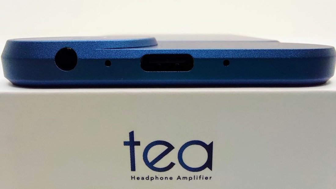 Onn the bottom of the Tea are the 3.5mm headphone jack, and a USB-C port in between two microphone holes.