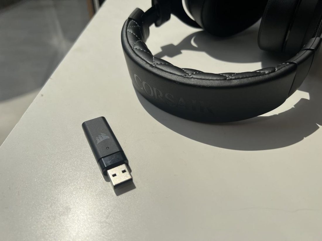 Close up at the HS70 USB Bluetooth connector that works on PC and PS4/PS5.