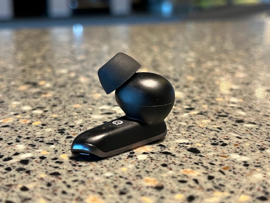 The angled nozzle of Neobuds Pro offers better passive isolation, which further enhances the overall noise cancellation.