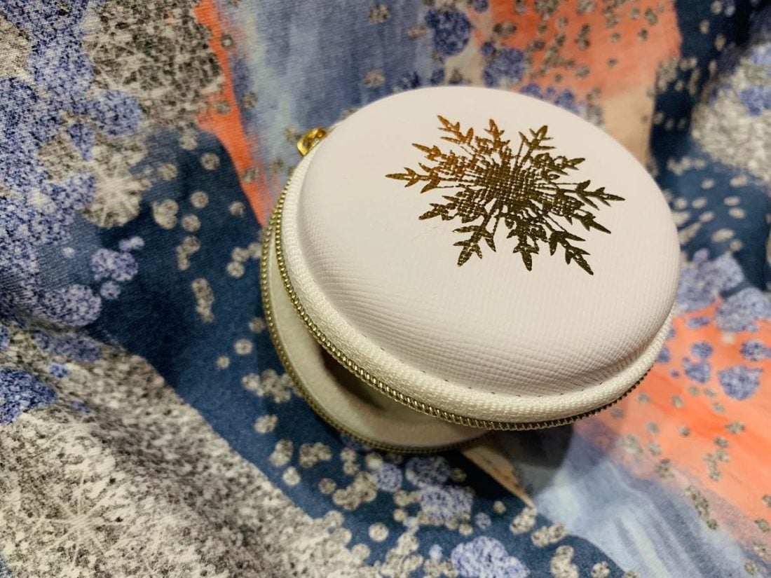 There's a cool (no pun intended) snowflake design on the back!