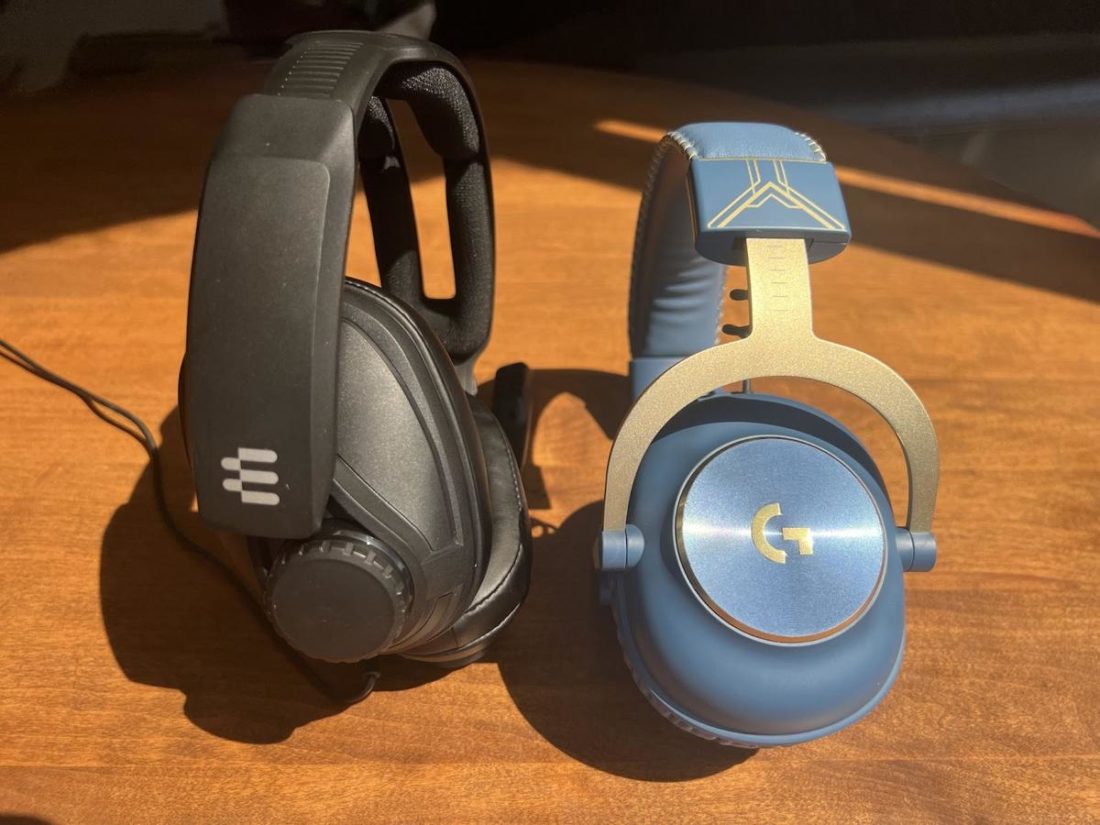 A look at how the outside ear cup of the GSP 302 is much more round compared to the G Pro X.