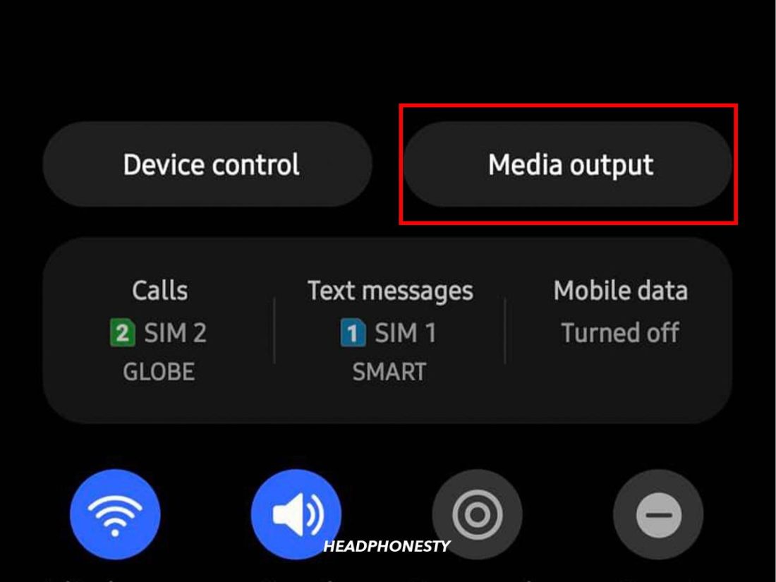 Media output in the quick panel menu.