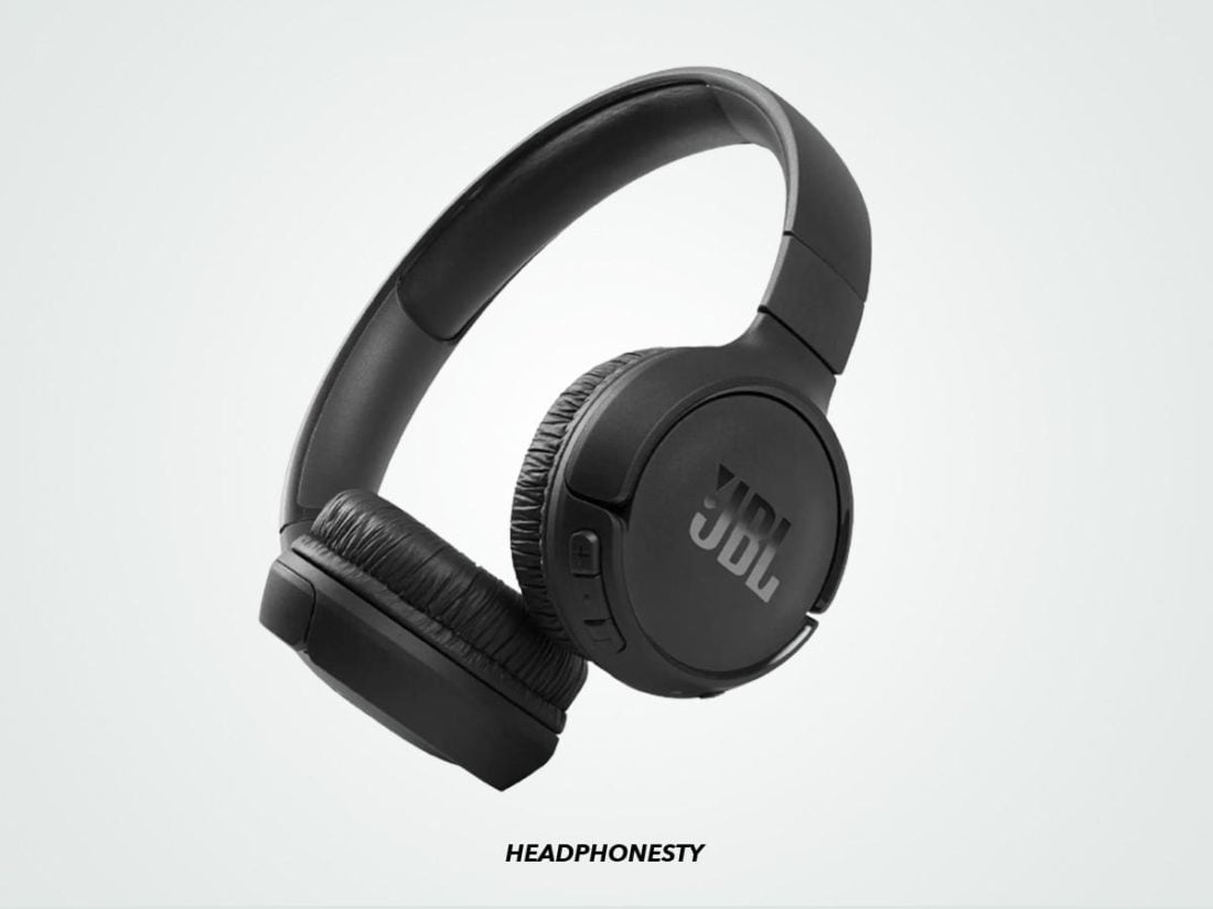 Close look at the JBL headphones (From: Amazon)