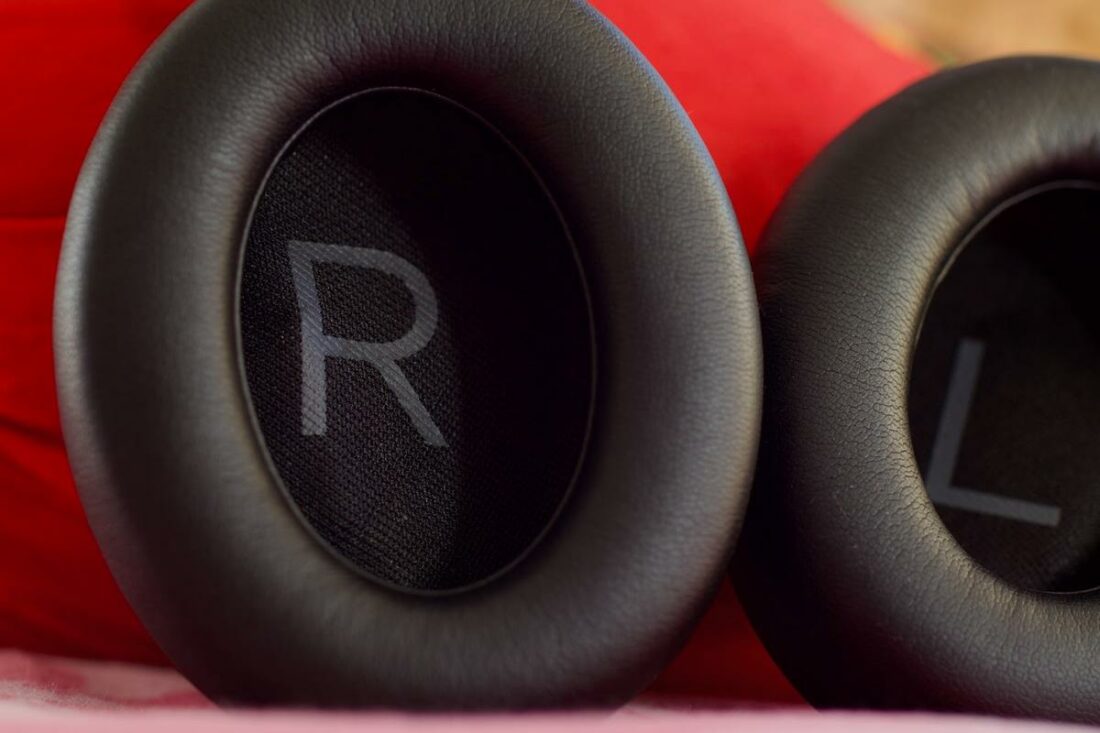 The PU leather earpads are comfortable but can get sweaty on summer days.
