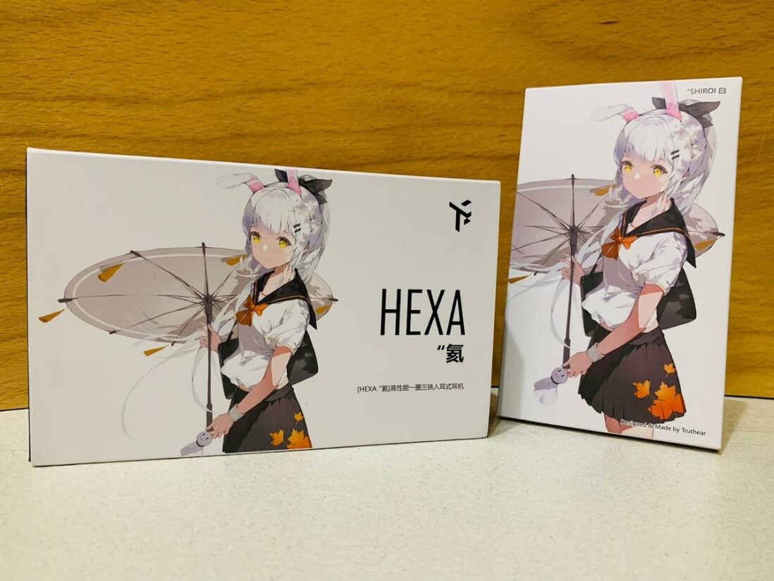 The HEXA's anime packaging does take a leaf out of the quintessential Moondrop/Tanchjim waifu book.
