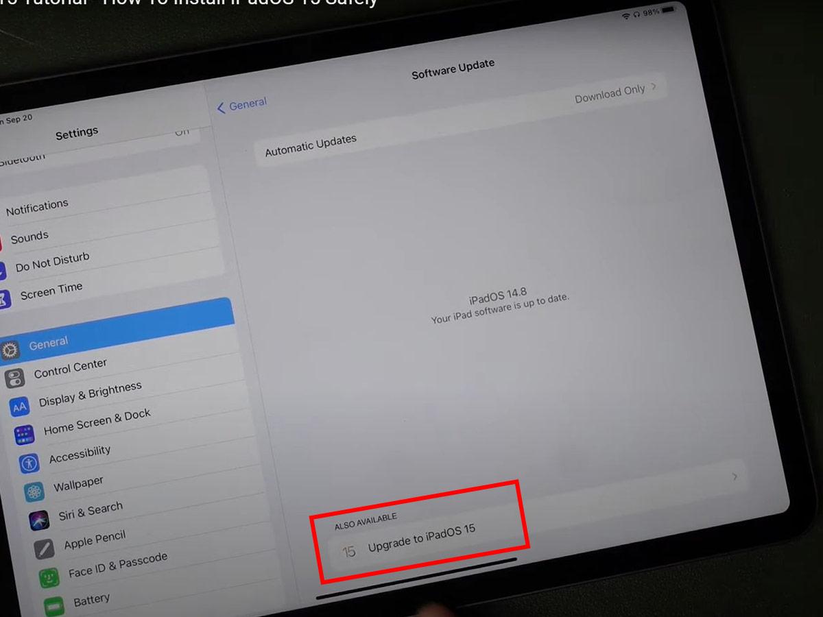 Checking for available updates on iPad (From: YouTube/DHTV)