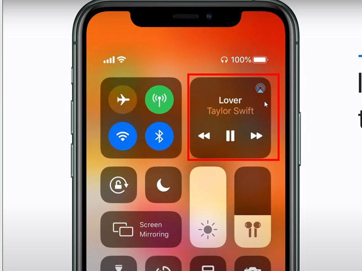 iOS Control Center (Youtube/ Apple Support)