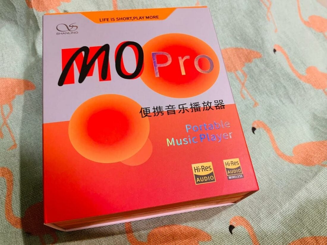 The packaging is very colorful; it is perhaps a harbinger for what color the M0 Pro will bring to your life!